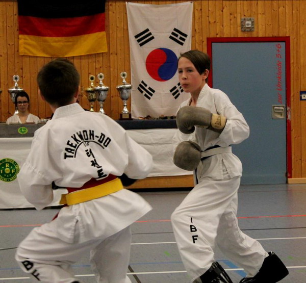 Taekwondo Deutschen Meisterschaft im Semikontakt-Karate und Kata