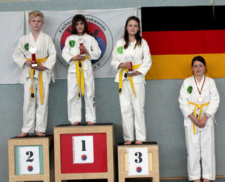 tus laer taekwondo vereinsmeisterschaft Disziplin Formenlauf bis gelbgurt