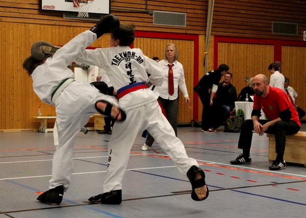 Taekwondo Deutschen Meisterschaft im Semikontakt-Karate und Kata