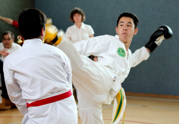 Laerer Nachwuchskämpfer punkten beim Oppenweher Kampfsportturnier