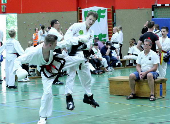 Laerer Galavorstellung: Maik Blömer und Florian Reisch Internationale Deutsche Meister